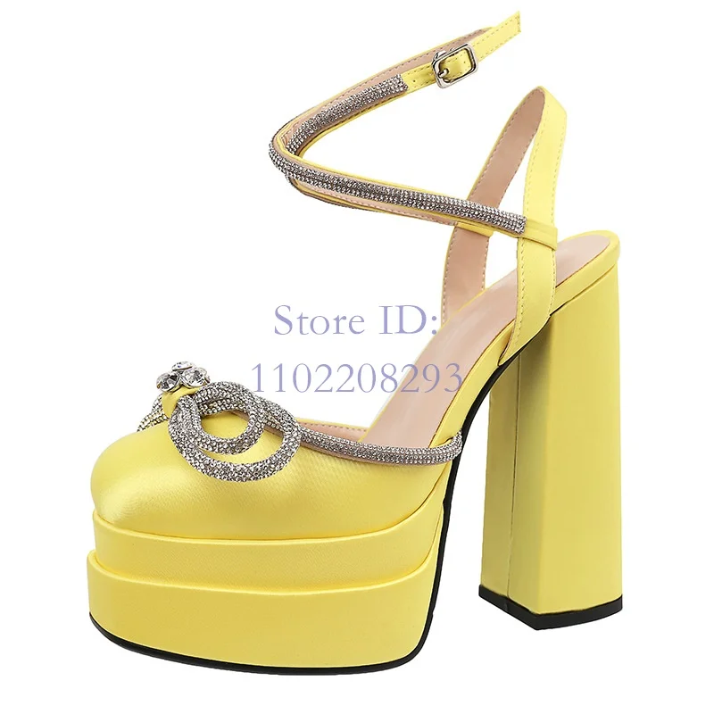 Crystal Butterfly-knot Sandals - Women'S Fashion Show ulasan dan harga
