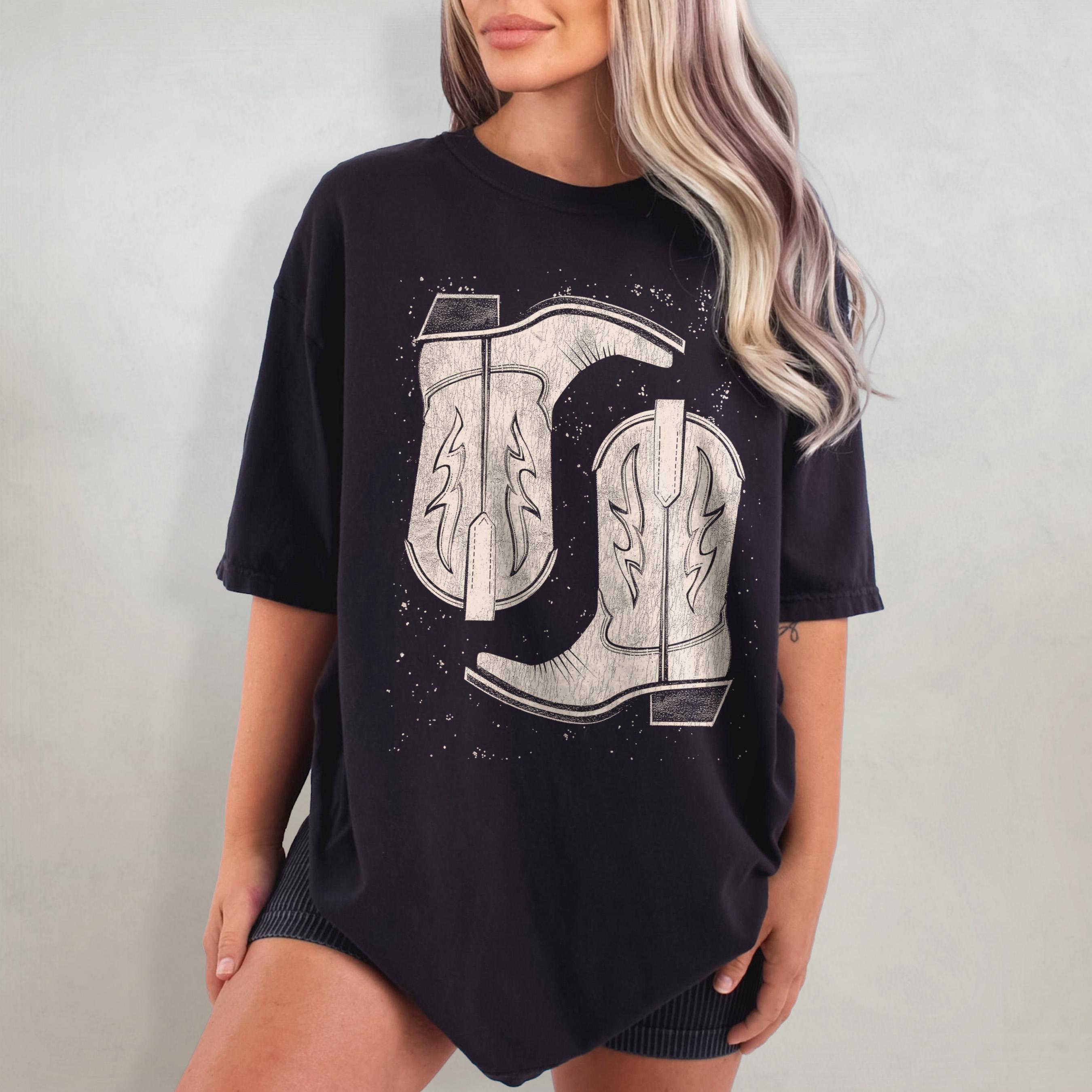 Retro Cowgirl Boots Printed T- - Women'S Fashion Trends 2026 Spring Summer ulasan dan harga
