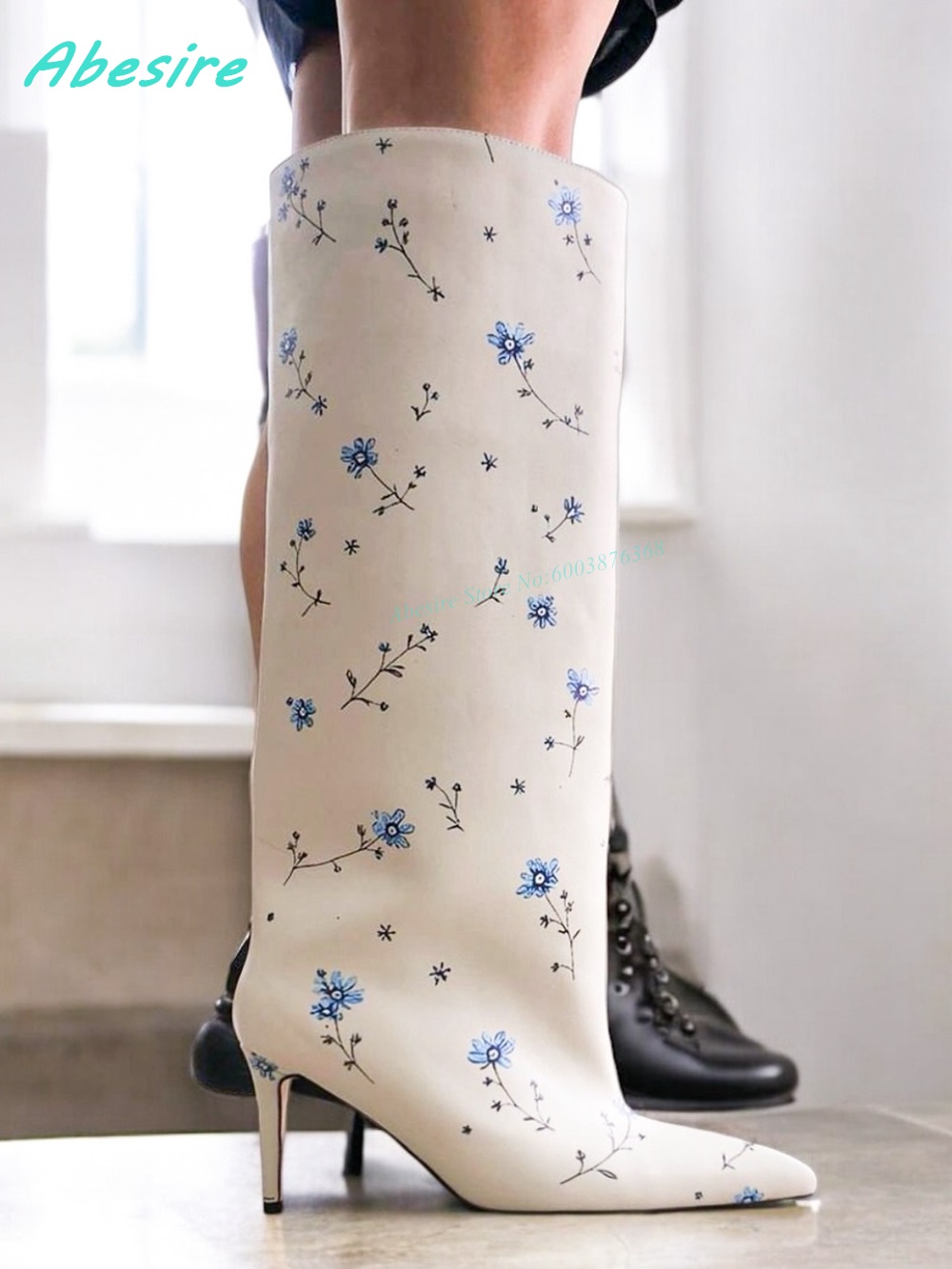 White Floral Print Knee High B - Women'S Fashion Show ulasan dan harga